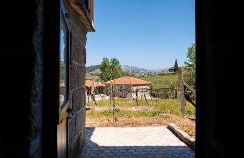 Castelo de Paiva Villa | Homerez - Grande villa para 13 pers. con piscina, terraza y balcón en Fornos