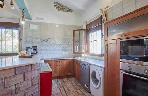 Prado del Rey Villa | Homerez - Villa de lujo en Prado del Rey con piscina privada