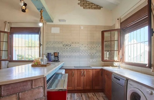 Prado del Rey Villa | Homerez - Villa de lujo en Prado del Rey con piscina privada