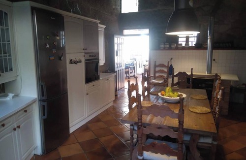 Gondomar Casa | Homerez - Villa lujosa en Nande con piscina privada