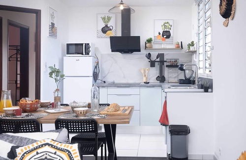 La Riviere Saint-Louis Apartamento | Homerez - Nice apartement 12 km away from the beach for 4 ppl. with balcony