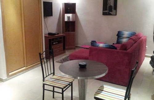 Casablanca City Center Apartamento | Homerez - Apartamento a 10 km de la playa para 3 pers. con terraza en Casablanca