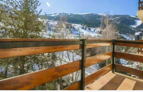 Incles Apartamento | Homerez - Bonito apartamento para 6 pers. con balcón en El Tarter