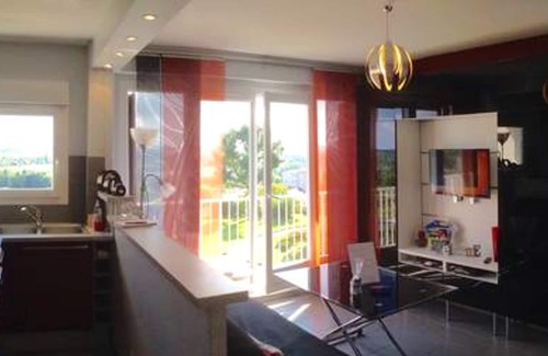 Blois Apartamento | Homerez - Bonito apartamento para 4 pers. con balcón en Blois