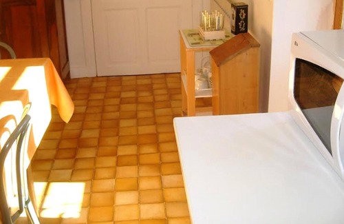 Chataigneraie Cantalienne Apartamento | Homerez - Bonito apartamento para 3 pers. en Vitrac