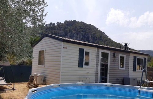Gemenos Casa | Homerez - Bonito bungaló a 15 km de la playa para 6 pers. con piscina en Gémenos
