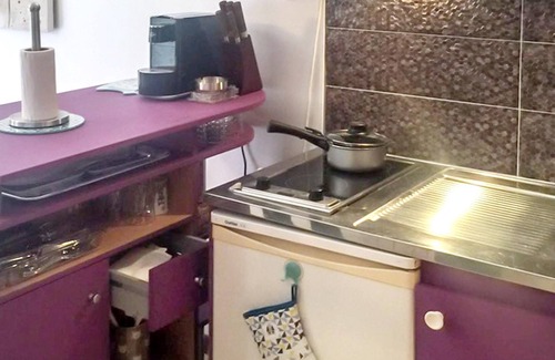 Villepinte Apartamento | Homerez - Nice studio for 3 ppl. with jacuzzi and garden at Tremblay-en-France