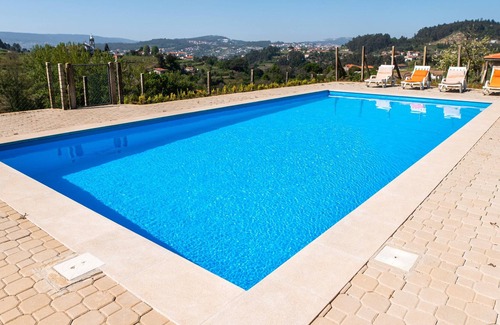 Castelo de Paiva Casa | Homerez - Bonita casa para 3 pers. con piscina compartida y balcón en Fornos