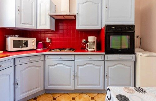 Auriol Casa | Homerez - Bonita casa para 8 pers. con piscina, jardín y terraza en Auriol