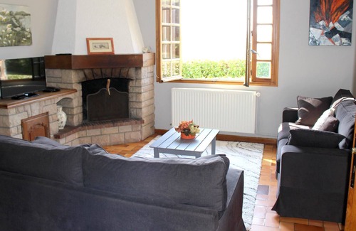 Langogne Casa | Homerez - Bonita casa para 6 pers. con jardín y terraza en Langogne
