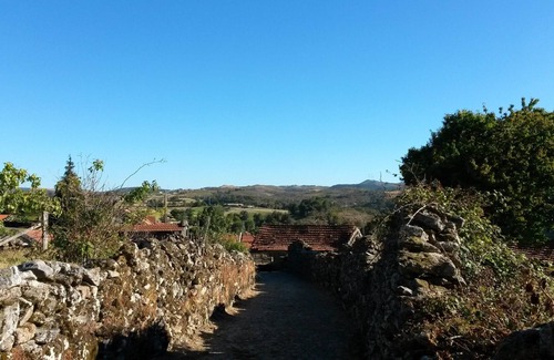 Guilhofrei Casa | Homerez - Bonita casa para 6 pers. con terraza en Gontim