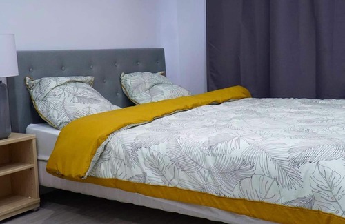 Les Noyers Apartamento | Homerez - Bonito estudio para 2 pers. en Pontoise