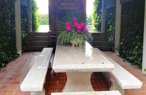 Almazcara Casa | Homerez - Castillo para 8 pers. con jacuzzi, jardín y terraza en Congosto
