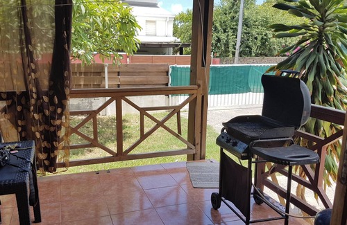 Grand Fond Casa | Homerez - Casa acogedora en Saint-Gilles con jardín