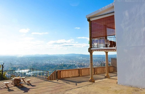 Antananarivo Avaradrano Casa | Homerez - Espaciosa casa para 6 pers. con terraza en Ambohimitsimbina