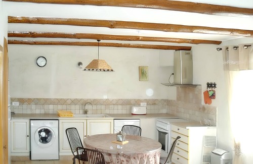 Monteux Apartamento | Homerez - Apto. Monteux, piscina