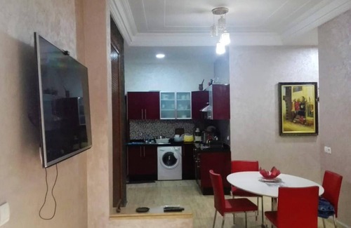 Casablanca City Center Apartamento | Homerez - Espacioso apartamento para 6 pers. con terraza en Maarif, Casablanca