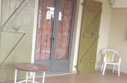 Vacoas-Phoenix Apartamento | Homerez - Espacioso apartamento para 6 pers. con balcón en Curepipe