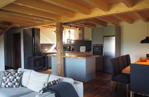 La Llagonne Casa | Homerez - Casa espaciosa, La Llagonne, vista a la montaña