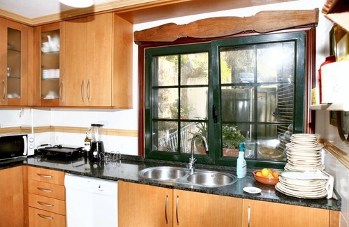 Gondomar Casa | Homerez - Casa espaciosa en Pontevedra, jardín