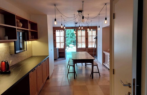 Eprave Casa | Homerez - Casa espaciosa en Rochefort con jardín y terraza privada