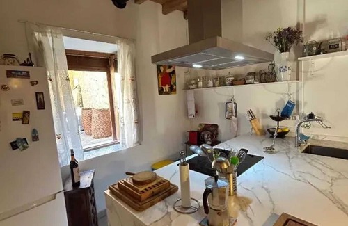 Valdeande Casa | Homerez - Casa Espaciosa en Valdeande con Jardín