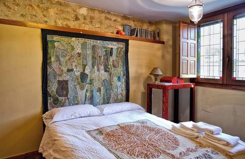 Zamarramala Casa | Homerez - Spacious House in Segovia with Large Garden