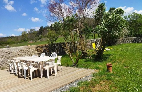 Domeyrat Casa | Homerez - Casa espaciosa en Domeyrat + Gran Jardín
