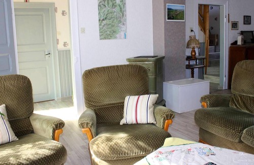 Wuenheim Casa | Homerez - Espaciosa casa para 7 pers. con terraza en Wuenheim
