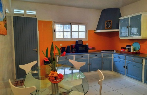 Cafeiere Casa | Homerez - Casa a 3 km de la playa para 8 pers. con jacuzzi y jardín en Deshaies