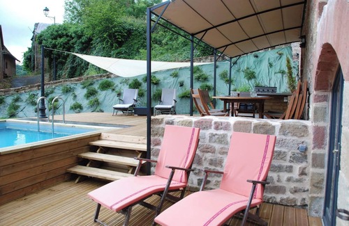 Noailhac Villa | Homerez - Amplia Villa en Noailhac con piscina privada