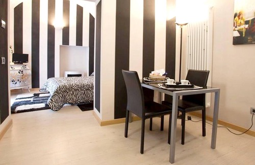 Piazza Apartamento | Homerez - Bonito estudio a 15 km de las pistas para 2 pers. con balcón en Piazza