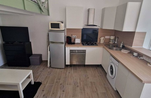 Cuges-les-Pins Apartamento | Homerez - Estudio, Cuges-les-Pins