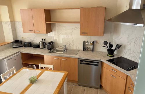 Roux Apartamento | Homerez - Estudio centro Charleroi