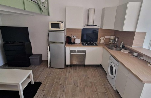 Cuges-les-Pins Apartamento | Homerez - Estudio, Cuges-les-Pins