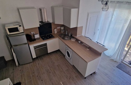 Cuges-les-Pins Apartamento | Homerez - Estudio, Cuges-les-Pins