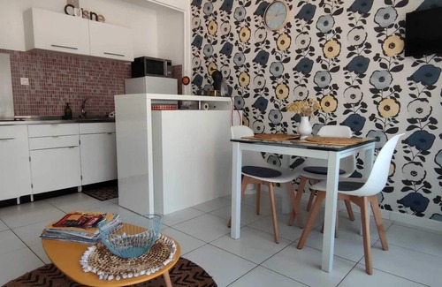 Saint-Cyprien Plage Apartamento | Homerez - Estudio Saint-Cyprien, vista jardín