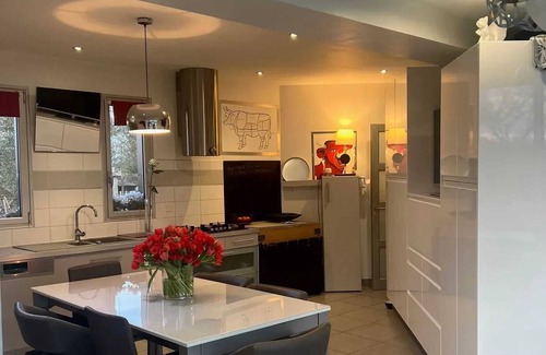 Sainte-Croix-Du-Mont Villa | Homerez - Villa en medio de viñedos