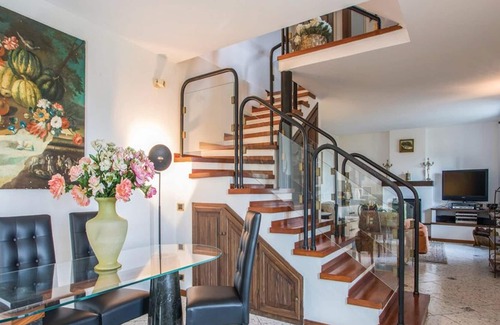 Pontedecimo Villa | Homerez - Villa a 18 km de la playa para 8 pers. con jardín y terraza en Genova