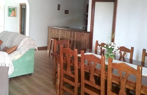 Prado del Rey Villa | Homerez - Villa para 10 pers. con piscina, jardín y terraza en Prado del Rey