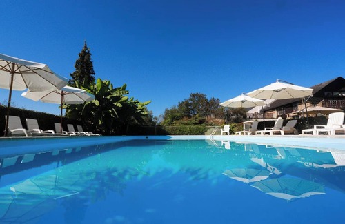 Haut-de-Bosdarros Villa | Homerez - Villa en Haut-de-Bosdarros
