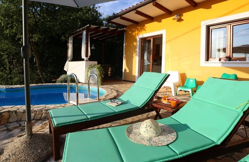 Ripenda Verbanci Villa | Homerez - Villa a 3 km de la playa para 6 pers. con piscina en Ripenda Verbanci
