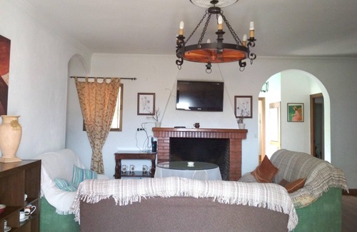 Prado del Rey Villa | Homerez - Villa in Prado del Rey