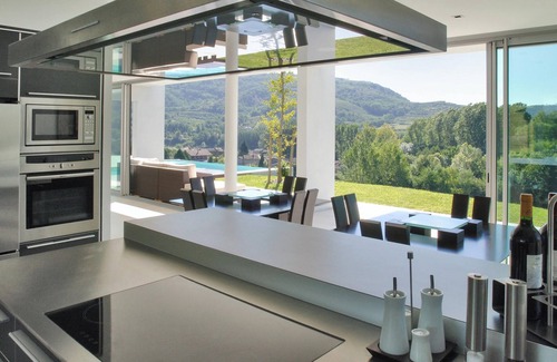 Saint-Desirat Villa | Homerez - Villa en Saint Désirat