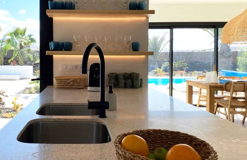 Lajares Villa | Homerez - Villa en Lajares con piscina privada