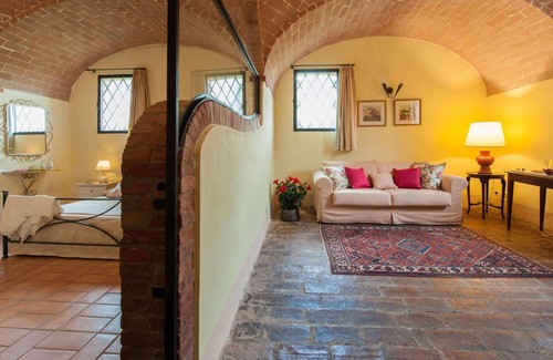 Monteroni d'Arbia Villa | Homerez - Grande villa para 19 pers. con piscina y jardín en Monteroni d'Arbia