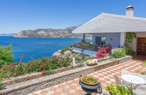 Almunecar Villa | Homerez - Villa con piscina en Almuñécar