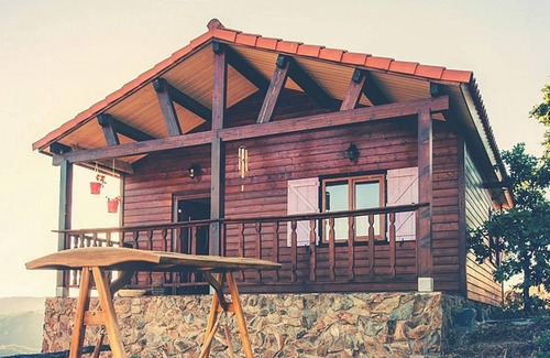 Canamero Casa | Homerez - Casa acogedora con vista a la montaña en Cañamero