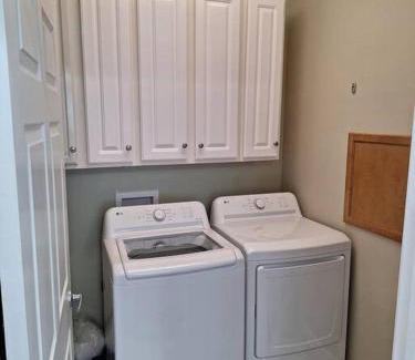 Foley Casa | Homerun Hideaway! Beach,OWA,Sports,Shopping