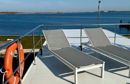 Offingawier Casa | Homeship Blue Sky